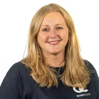 Julie Molloy: Head of Marketing @ Corvidae AI