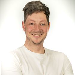 Simon Tapson: Head of Product @ Corvidae AI